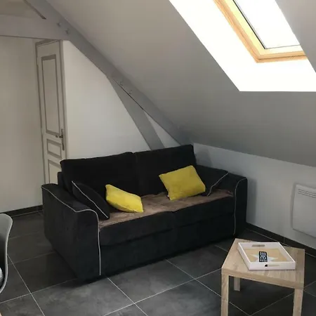 Leonilys アパート